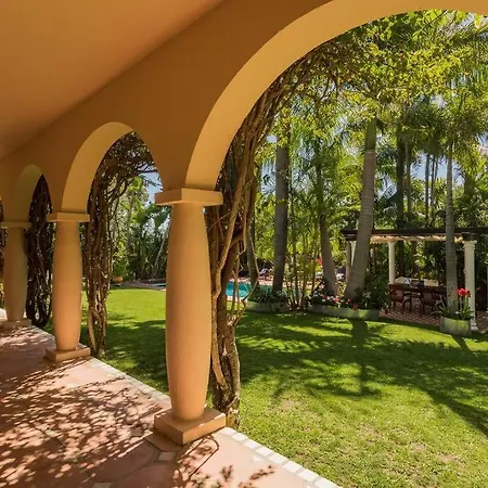 Grand Estate With Tropical Gardens Willa Marbella