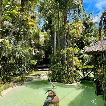Grand Estate With Tropical Gardens Willa *